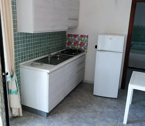 Vignola Mare Alloggio per agriturismo Aglientu