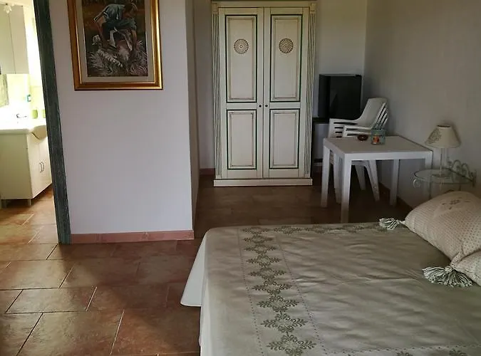Vignola Mare Vakantieboerderij *
